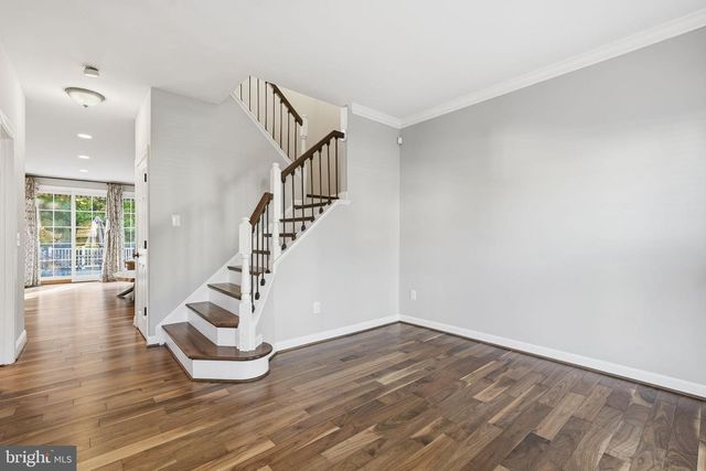 43949 BRUCETON MILLS CIR, Ashburn, VA 20147