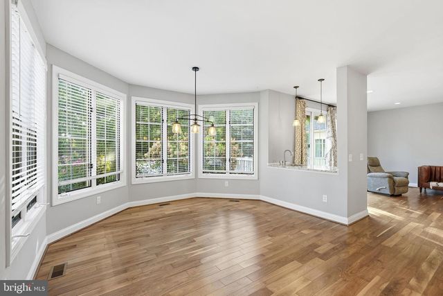 43949 BRUCETON MILLS CIR, Ashburn, VA 20147