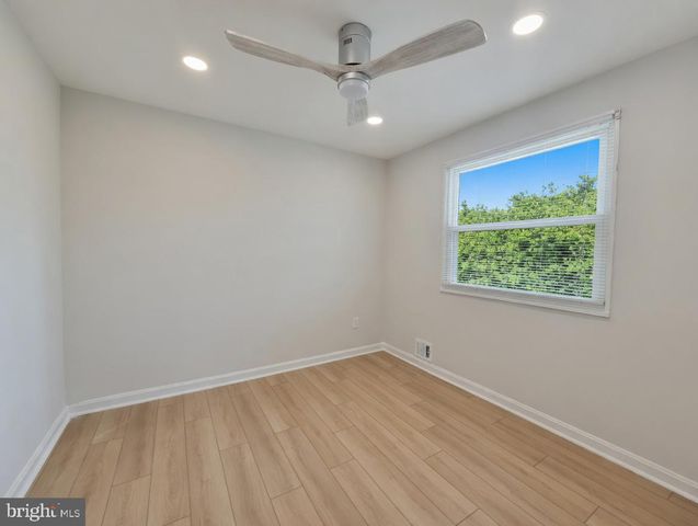 220 UNIVERSITY BLVD E, Silver Spring, MD 20901