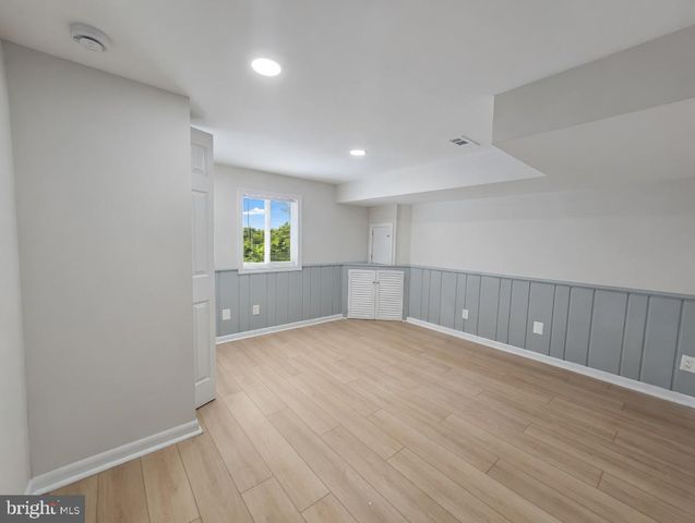 220 UNIVERSITY BLVD E, Silver Spring, MD 20901