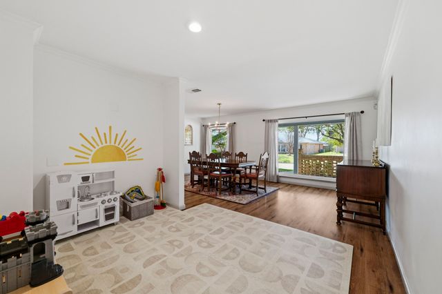 4020 Aragon Drive, Fort Worth, TX 76133