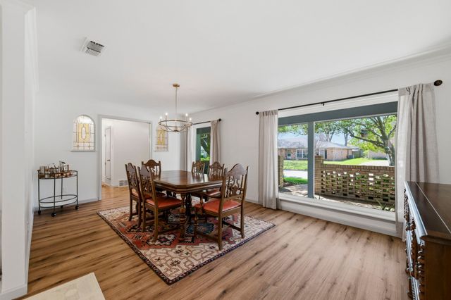 4020 Aragon Drive, Fort Worth, TX 76133