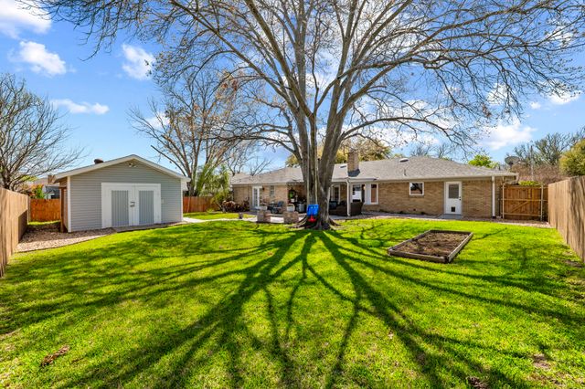 4020 Aragon Drive, Fort Worth, TX 76133