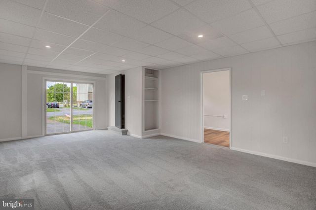 14944 SHERWOOD DR, Greencastle, PA 17225