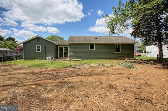 14944 SHERWOOD DR, Greencastle, PA 17225