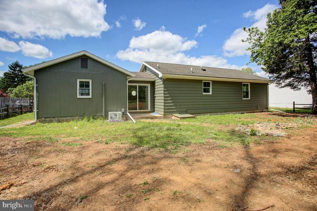 14944 SHERWOOD DR, Greencastle, PA 17225