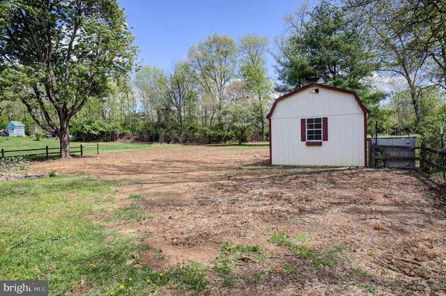 14944 SHERWOOD DR, Greencastle, PA 17225
