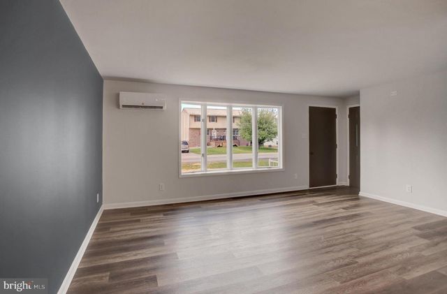 14944 SHERWOOD DR, Greencastle, PA 17225