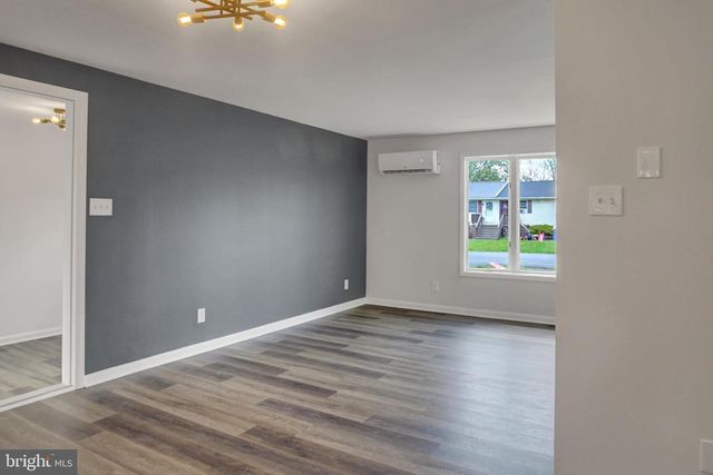 14944 SHERWOOD DR, Greencastle, PA 17225