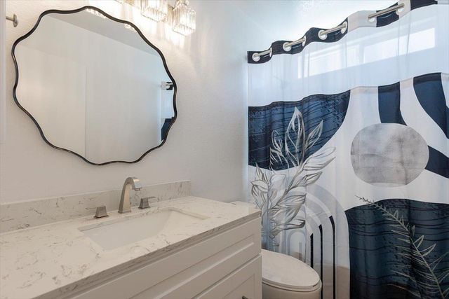 9 Graff Rig Ct, Sacramento, CA 95838