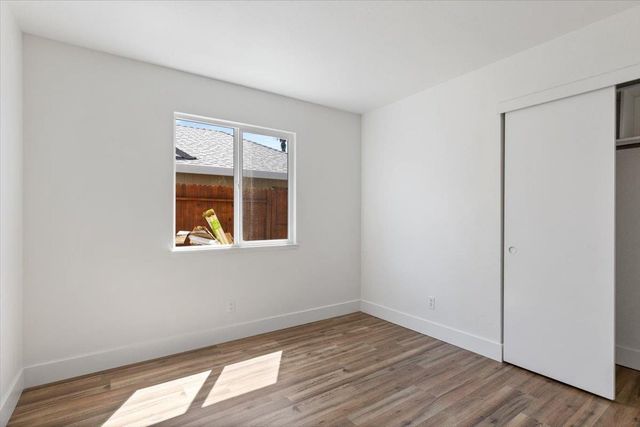 9 Graff Rig Ct, Sacramento, CA 95838