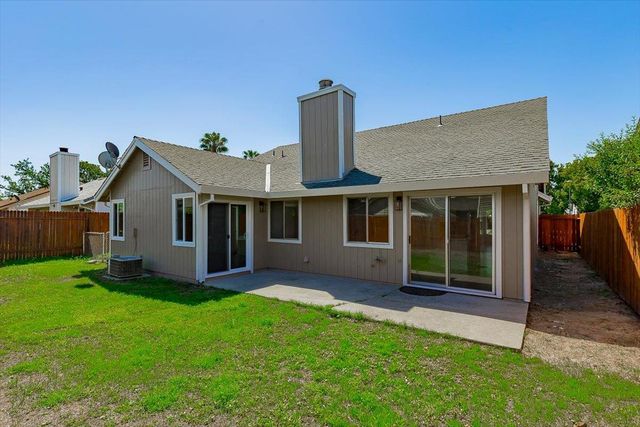 9 Graff Rig Ct, Sacramento, CA 95838