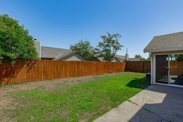 9 Graff Rig Ct, Sacramento, CA 95838
