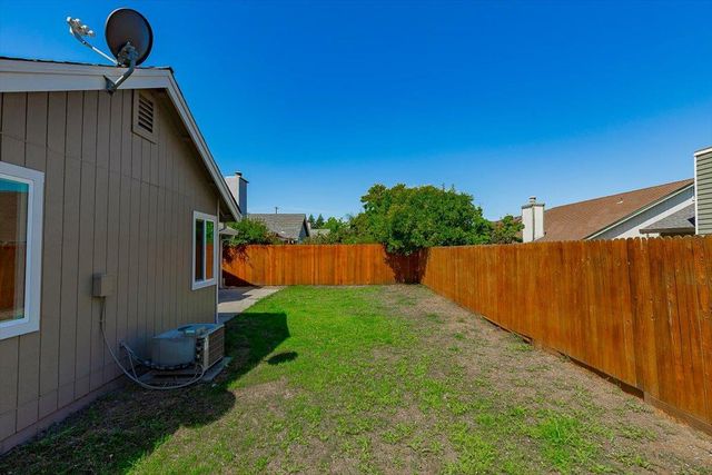9 Graff Rig Ct, Sacramento, CA 95838