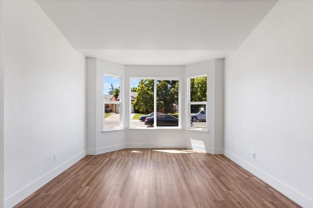 9 Graff Rig Ct, Sacramento, CA 95838