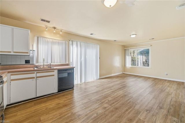 3437 Dandelion CRES, Virginia Beach, VA 23453