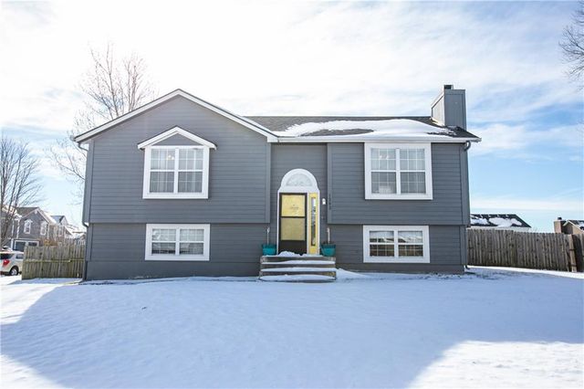 1203 Willow Drive, Greenwood, MO 64034