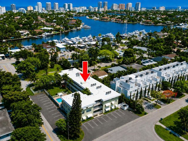1900 NE 8TH Court 104, Fort Lauderdale, FL 33304