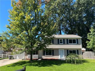 3 Coffman CIR, Hampton, VA 23669