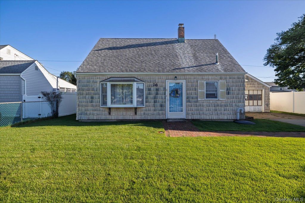 26 Pebble Lane, Levittown, NY 11756 — exterior