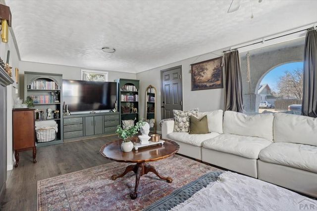 2214 E Orman Ave, Pueblo, CO 81004