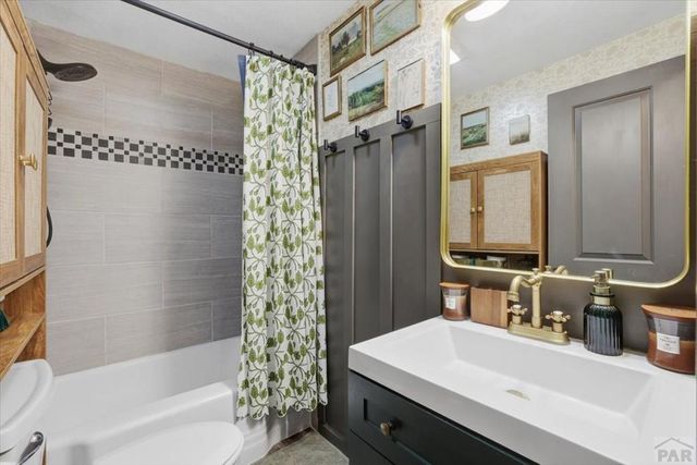 2214 E Orman Ave, Pueblo, CO 81004