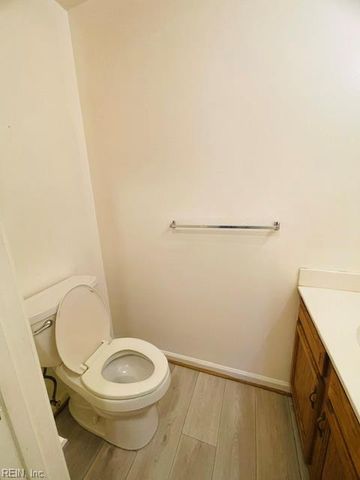 956 Allendale DR, Hampton, VA 23669