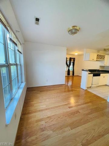 956 Allendale DR, Hampton, VA 23669