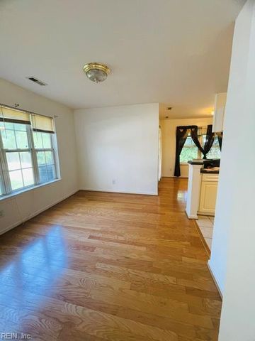 956 Allendale DR, Hampton, VA 23669