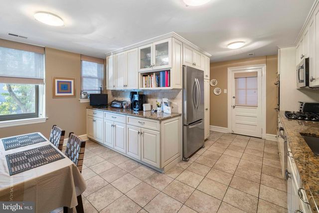 900 VALLEY RD #D-203, Elkins Park, PA 19027
