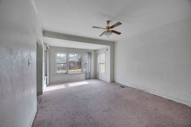 9352 S Woodlawn Avenue, Chicago, IL 60619