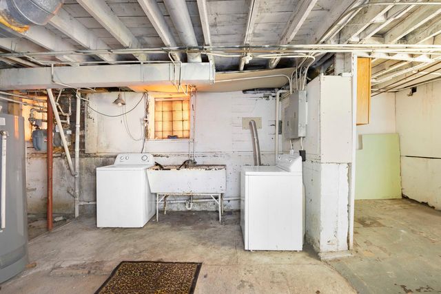 9352 S Woodlawn Avenue, Chicago, IL 60619