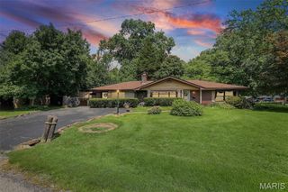 1004 Moreland Drive, Belleville, IL 62223