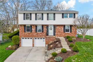 315 Challen Drive, Pleasant Hills, PA 15236