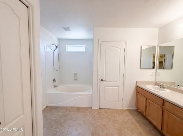22524 N DAVIS Way, Maricopa, AZ 85138