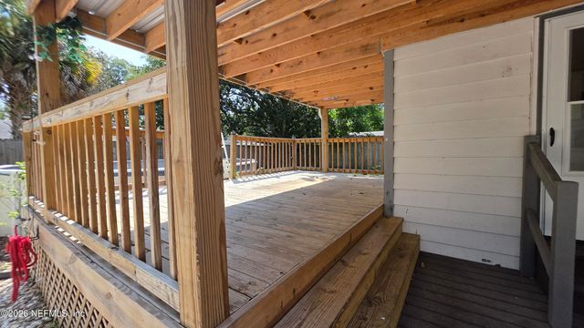 9049 JACKSON Avenue, Jacksonville, FL 32208