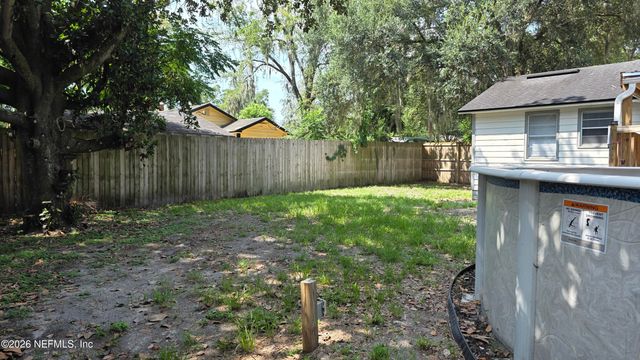 9049 JACKSON Avenue, Jacksonville, FL 32208