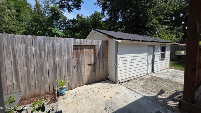 9049 JACKSON Avenue, Jacksonville, FL 32208