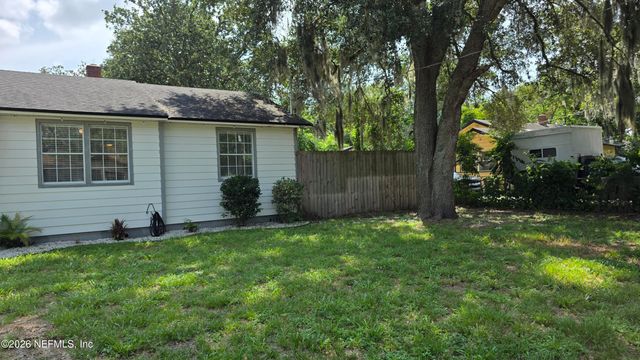 9049 JACKSON Avenue, Jacksonville, FL 32208