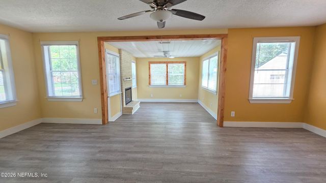9049 JACKSON Avenue, Jacksonville, FL 32208