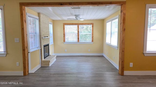 9049 JACKSON Avenue, Jacksonville, FL 32208