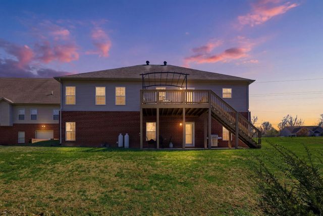 105 Hidden Paddock Lane, Georgetown, KY 40324