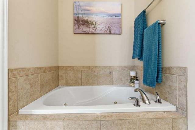 105 Hidden Paddock Lane, Georgetown, KY 40324