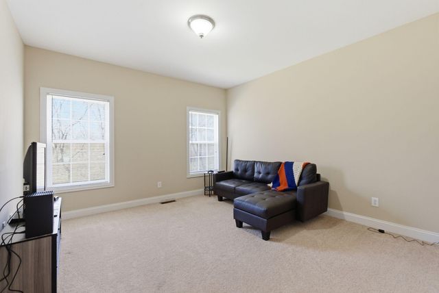 105 Hidden Paddock Lane, Georgetown, KY 40324