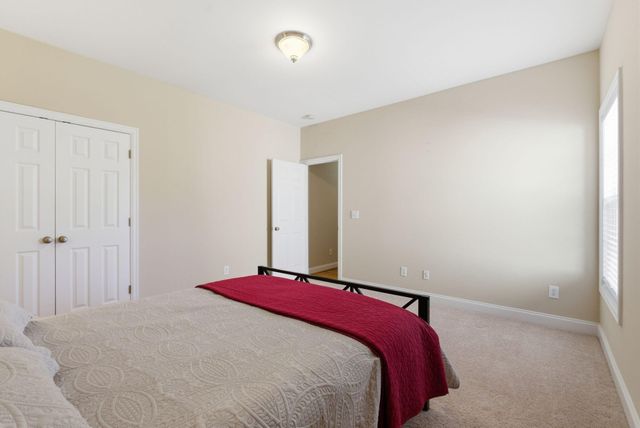 105 Hidden Paddock Lane, Georgetown, KY 40324