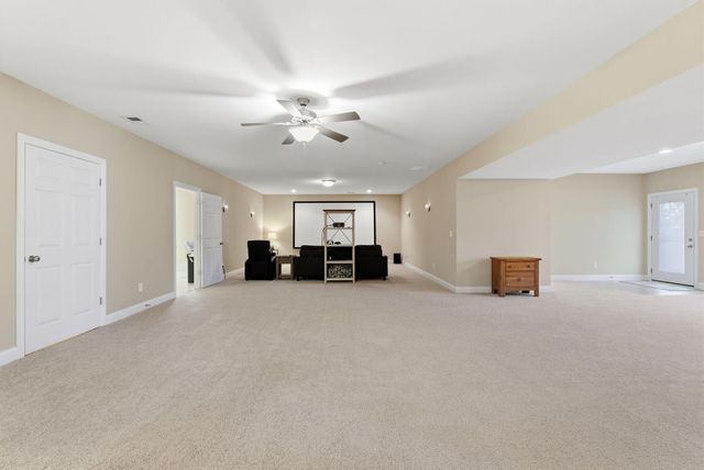 105 Hidden Paddock Lane, Georgetown, KY 40324