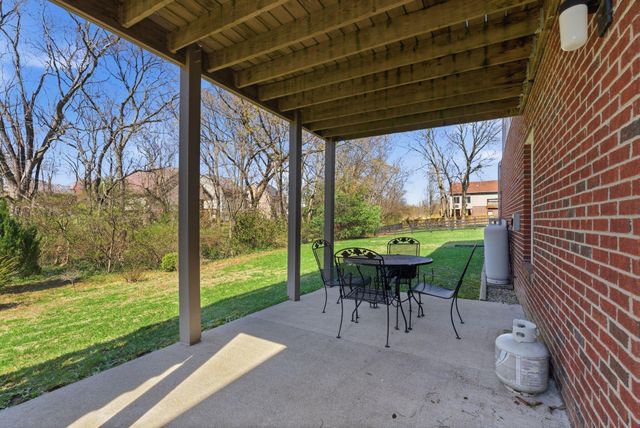 105 Hidden Paddock Lane, Georgetown, KY 40324