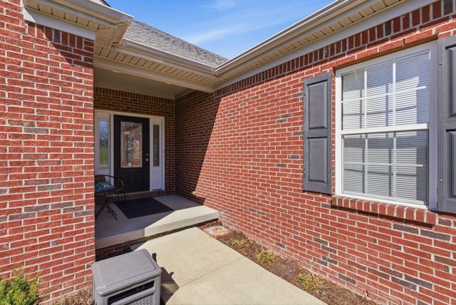 105 Hidden Paddock Lane, Georgetown, KY 40324