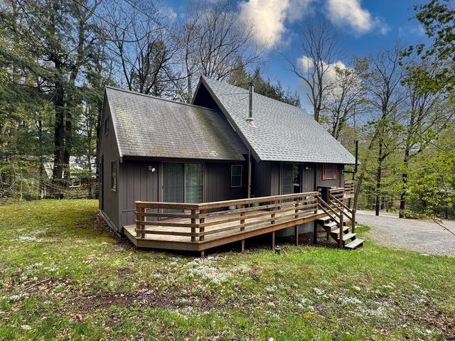 32 Aspen Lane, Winhall, VT 05340