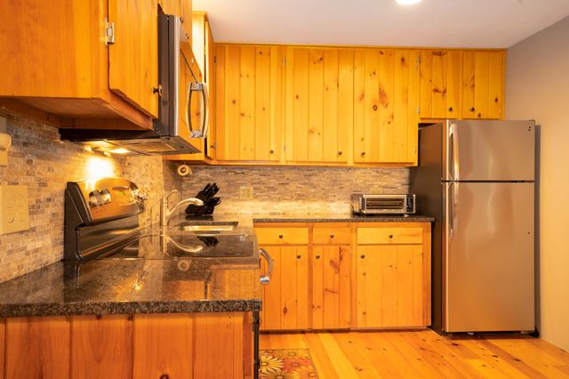 32 Aspen Lane, Winhall, VT 05340